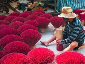 Return flights to Vietnam via VietJet