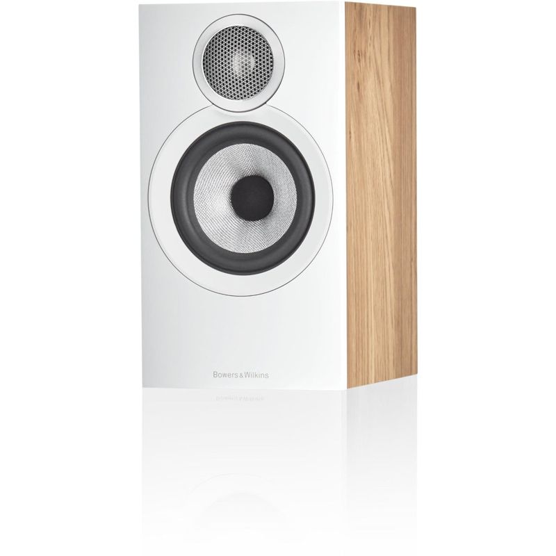 Bowers & Wilkins 607 S3 Performance Compact Bookshelf Speakers (Oak) [Pair]